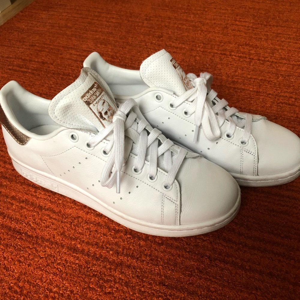 Copper Stan Smith sneakers